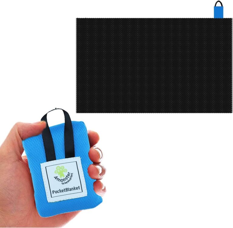 ALMEKAQUZ Blue Beach Blanket, Waterproof Sandproof Mat for 1-2 People, Foldable Travel Picnic Sheet, Lightweight Portable Ground Cover for Camping Hiking Outdoor Trips, 70x110cm